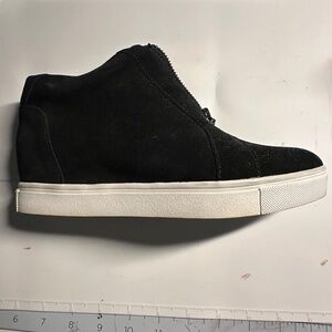 Ladies waterproof sued-look boots